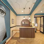 Hotel Boronali