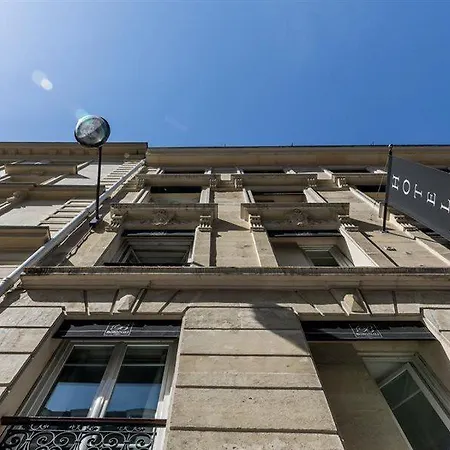 Boronali Hotel 3*