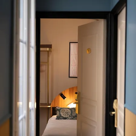Boronali Hotel