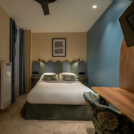 Boronali Hotel