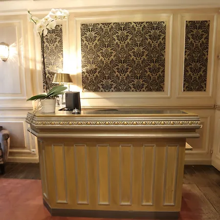 Hotel Boronali